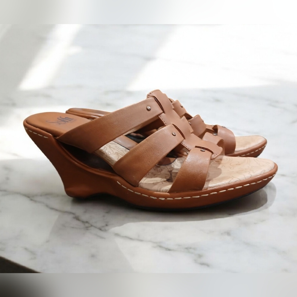 Sofft Brown Leather Slides Wedge High Heel Womans size 9 W Tan Cognac Sandals
